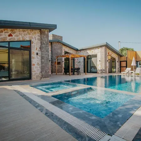 Villa Samatagold *